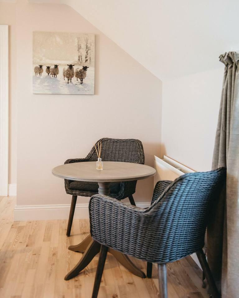 Hill House Apartment Maghera  Экстерьер фото